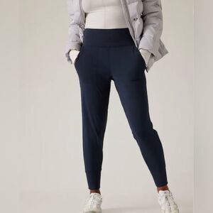 Athleta Venice Jogger Navy Small NWT in packaging